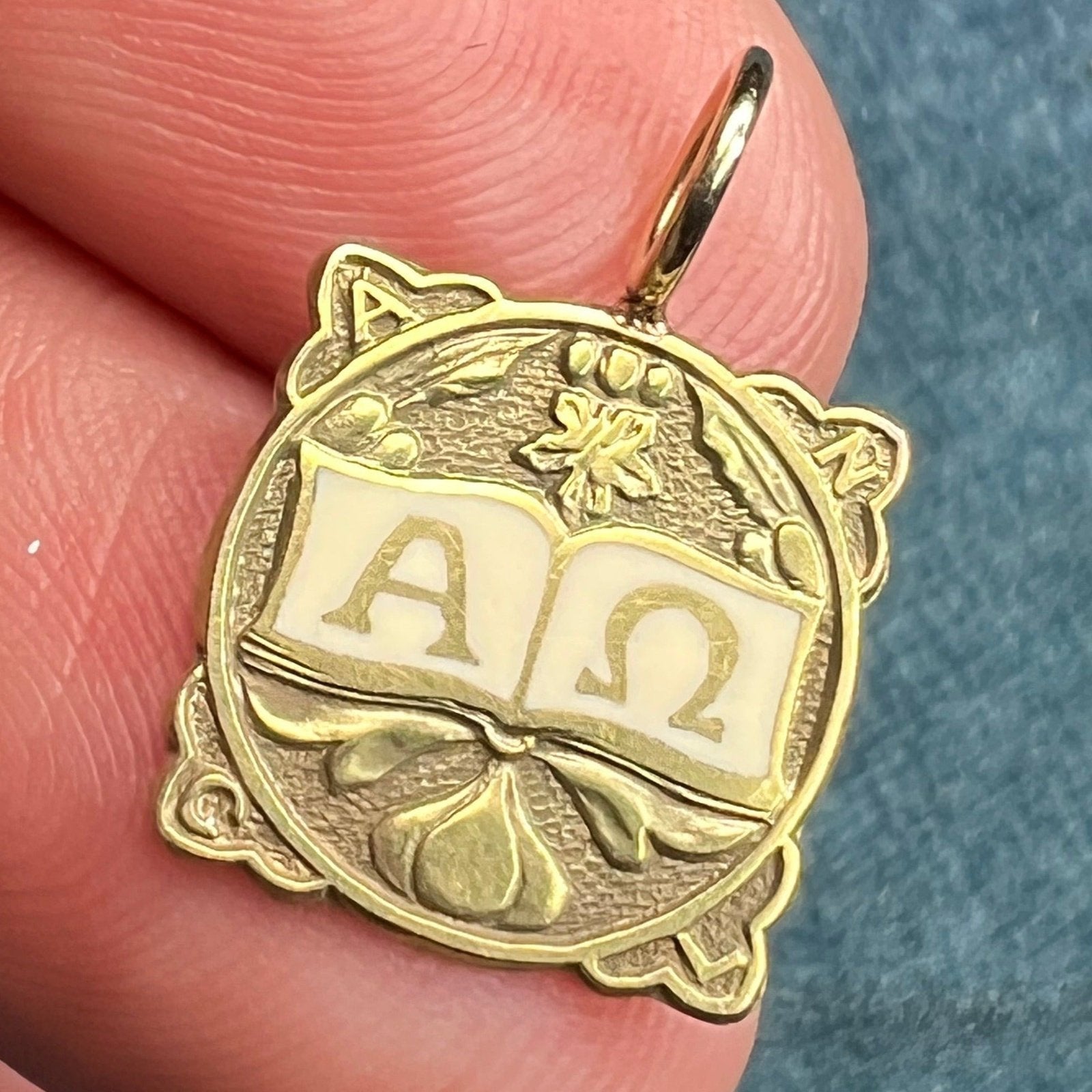 10k Yellow Gold "Alpha to Omega" Engraved Pendant. Antique