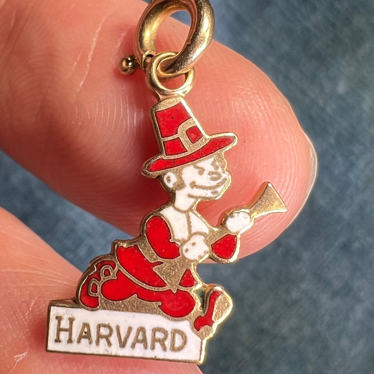 10k Yellow Gold Crimson HARVARD University Crimson Pilgrim Pendant
