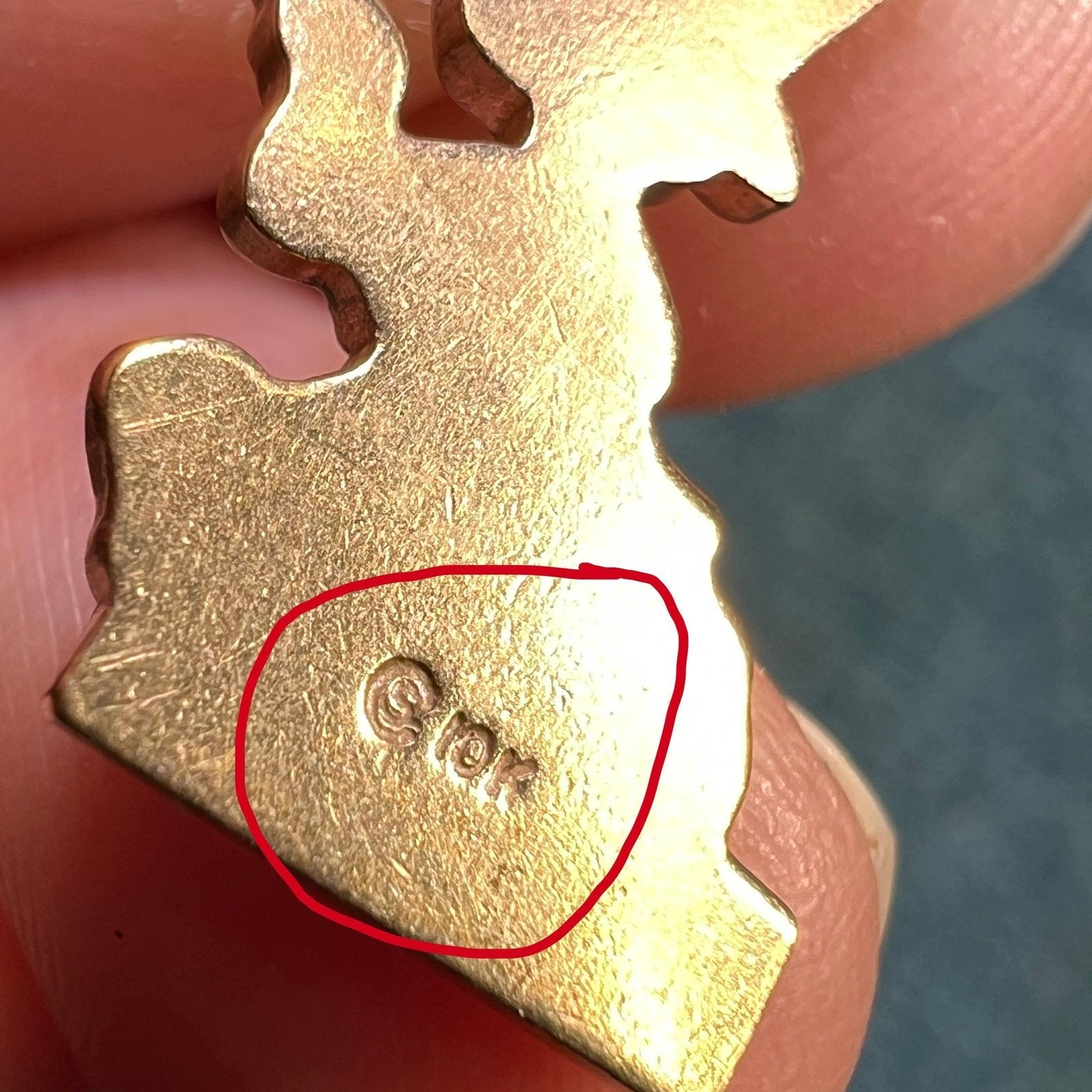 10k Yellow Gold Crimson HARVARD University Crimson Pilgrim Pendant