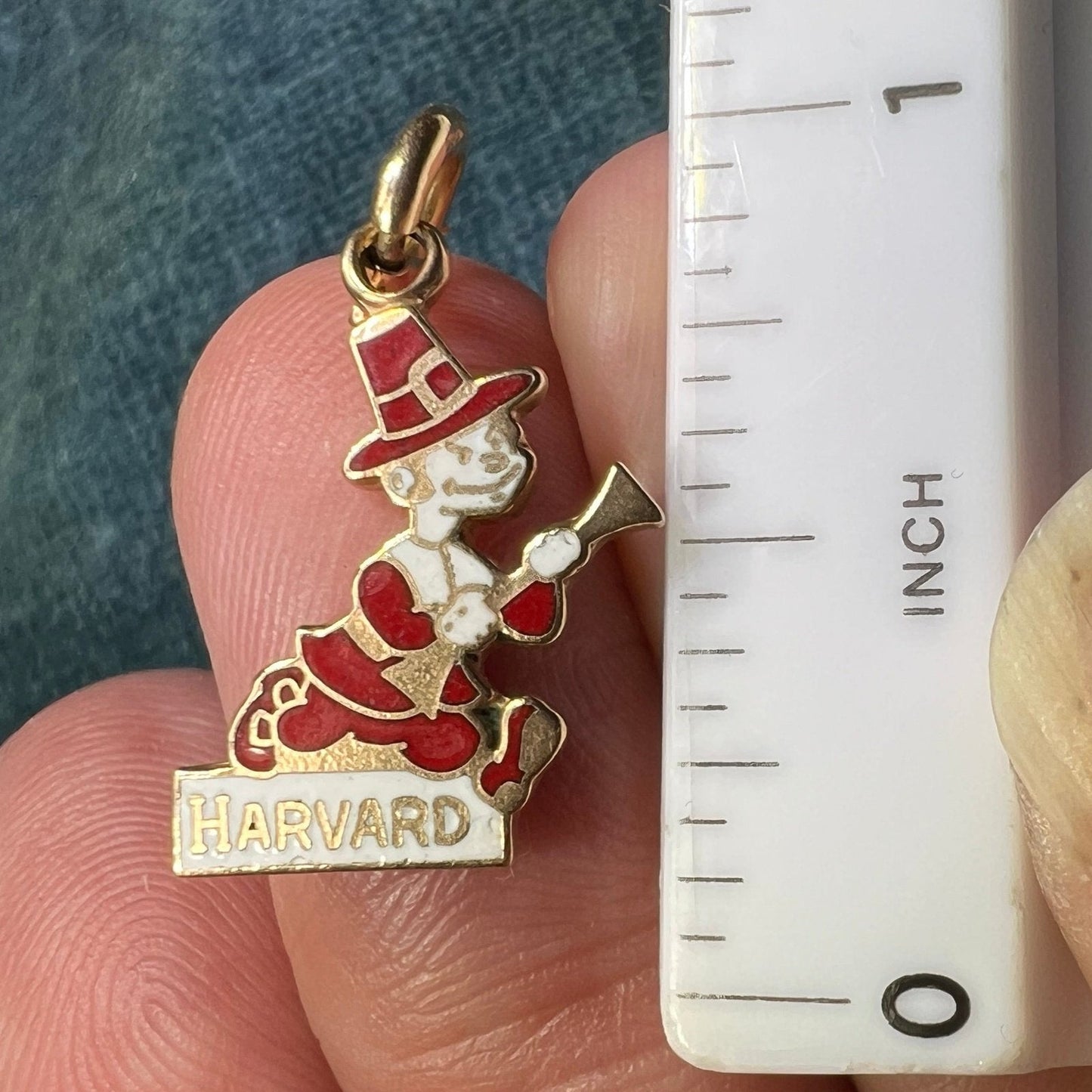 10k Yellow Gold Crimson HARVARD University Crimson Pilgrim Pendant