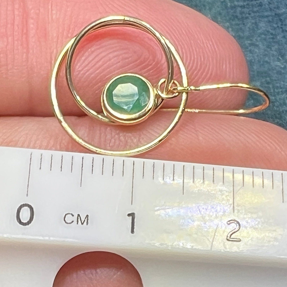 10k Yellow Gold Emerald Spinning Circles Dangle Earrings