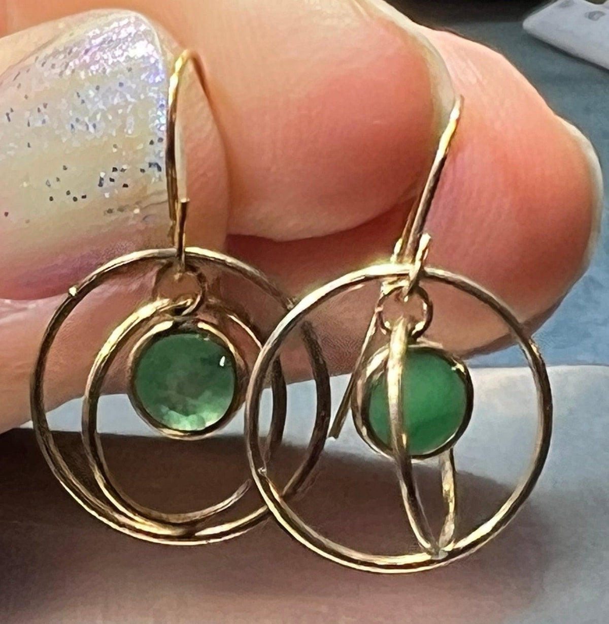 10k Yellow Gold Emerald Spinning Circles Dangle Earrings