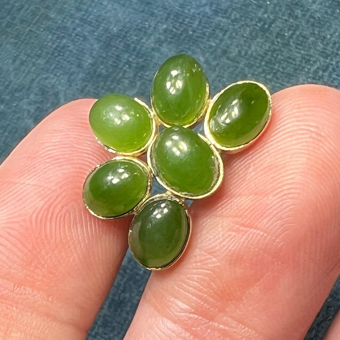 10k Yellow Gold Jade Flower Pendant. Bezel Set #2