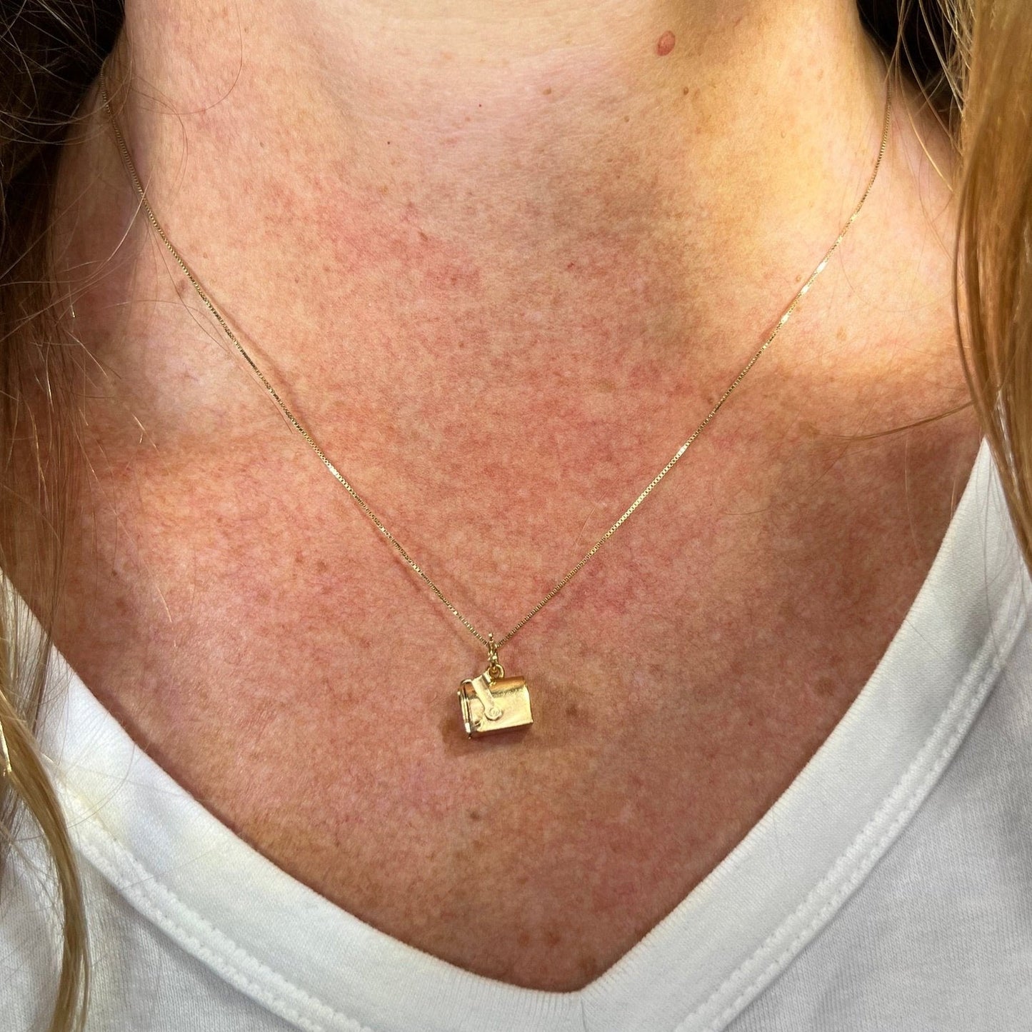10k Yellow Gold MAILBOX Love Letters Memento Pendant. Tiny! *Video*