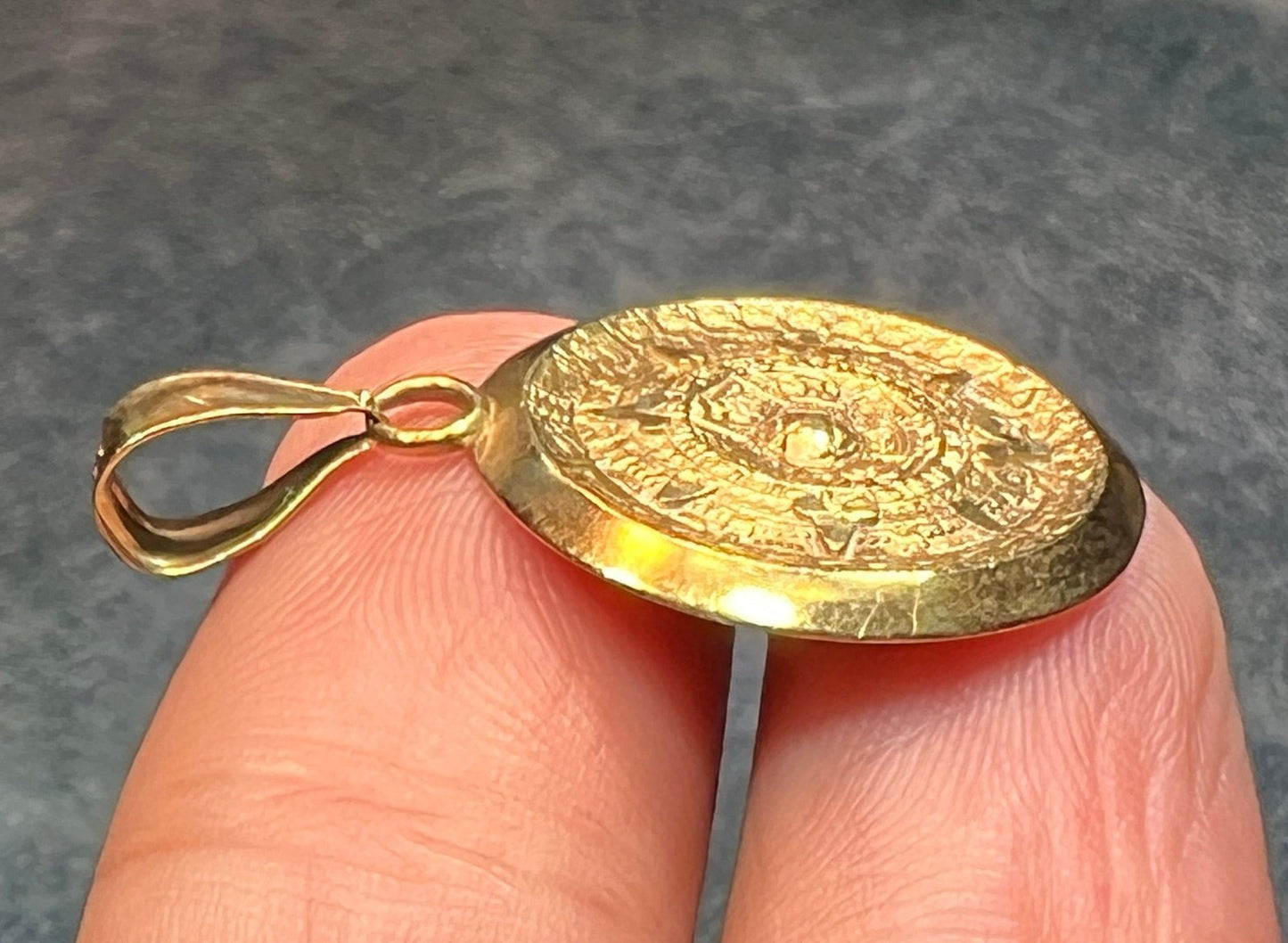 10k Yellow Gold Mayan Aztec Incan SUN Calendar Pendant