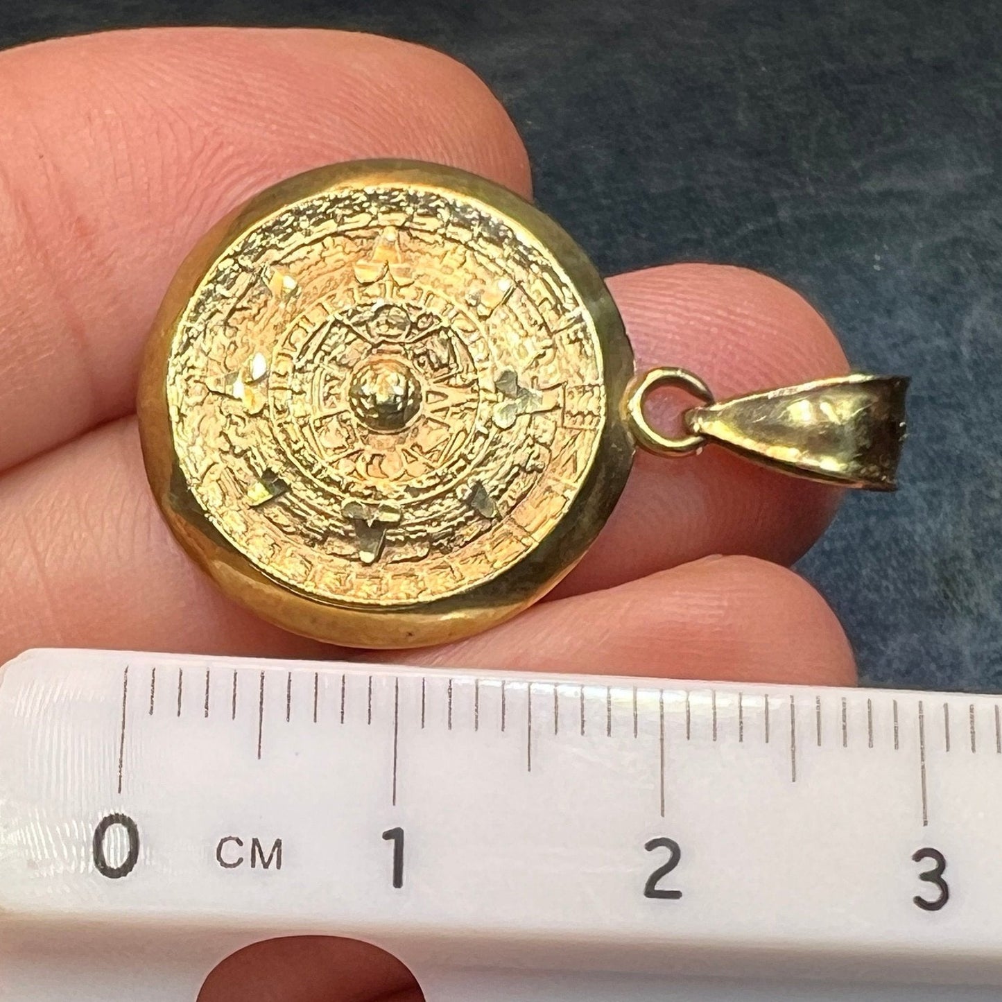 10k Yellow Gold Mayan Aztec Incan SUN Calendar Pendant