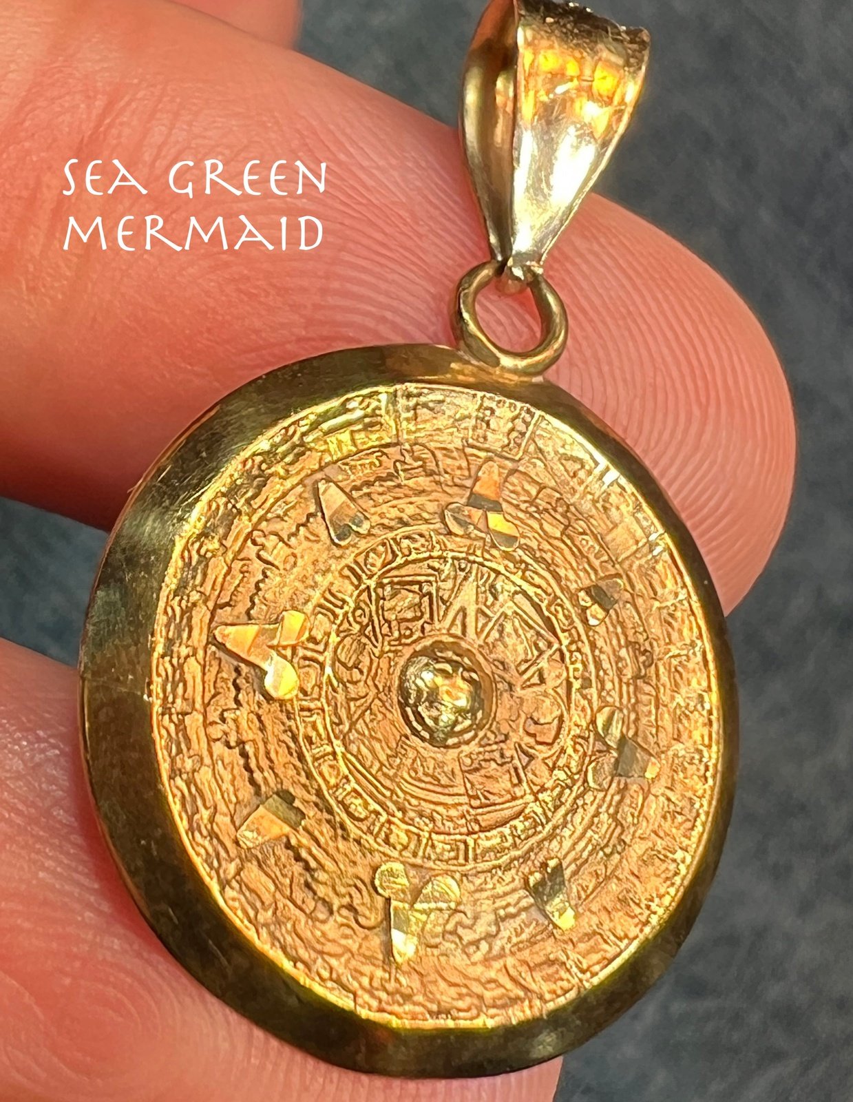 10k Yellow Gold Mayan Aztec Incan SUN Calendar Pendant