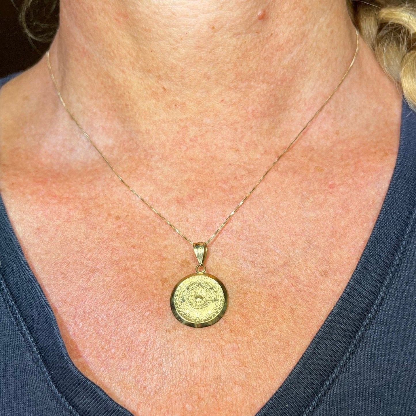 10k Yellow Gold Mayan Aztec Incan SUN Calendar Pendant