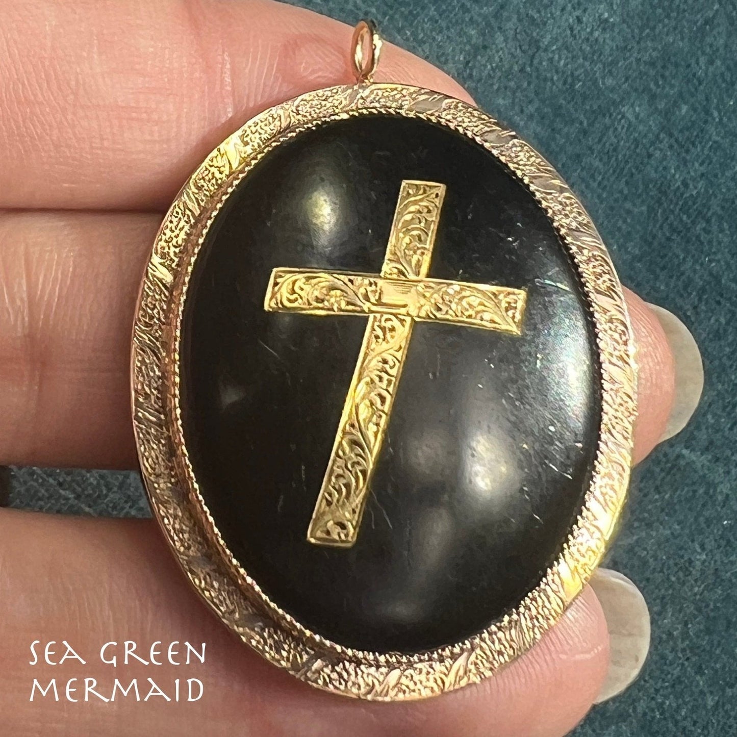 10k Yellow Gold Onyx CROSS Gothic Mourning Pendant. 2" + 8g