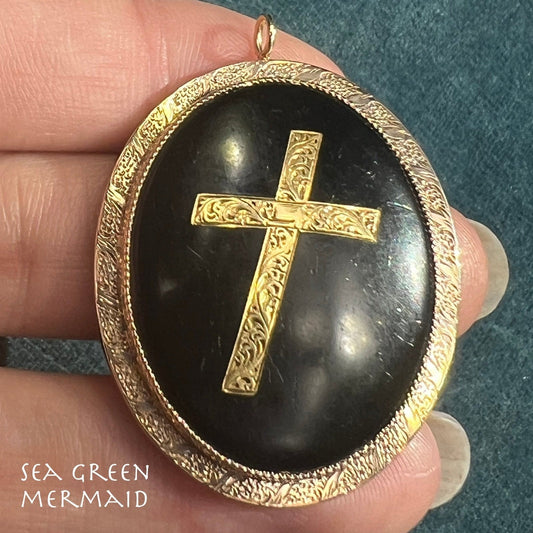 10k Yellow Gold Onyx CROSS Gothic Mourning Pendant. 2" + 8g