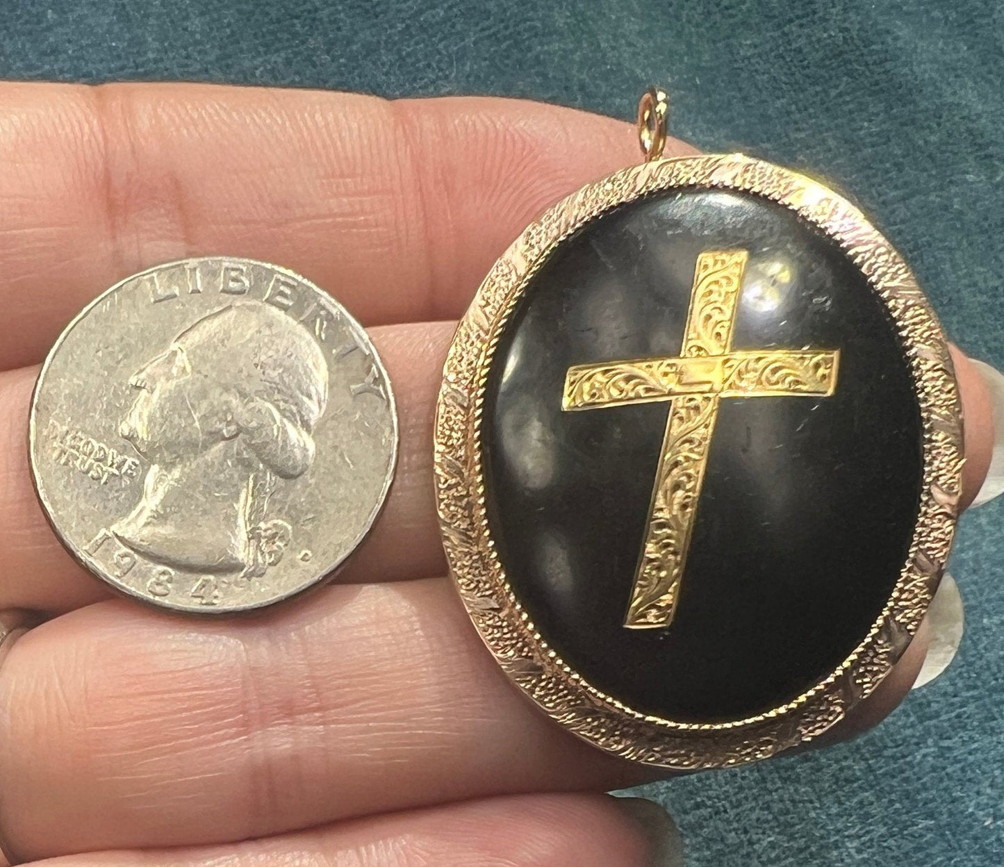 10k Yellow Gold Onyx CROSS Gothic Mourning Pendant. 2" + 8g