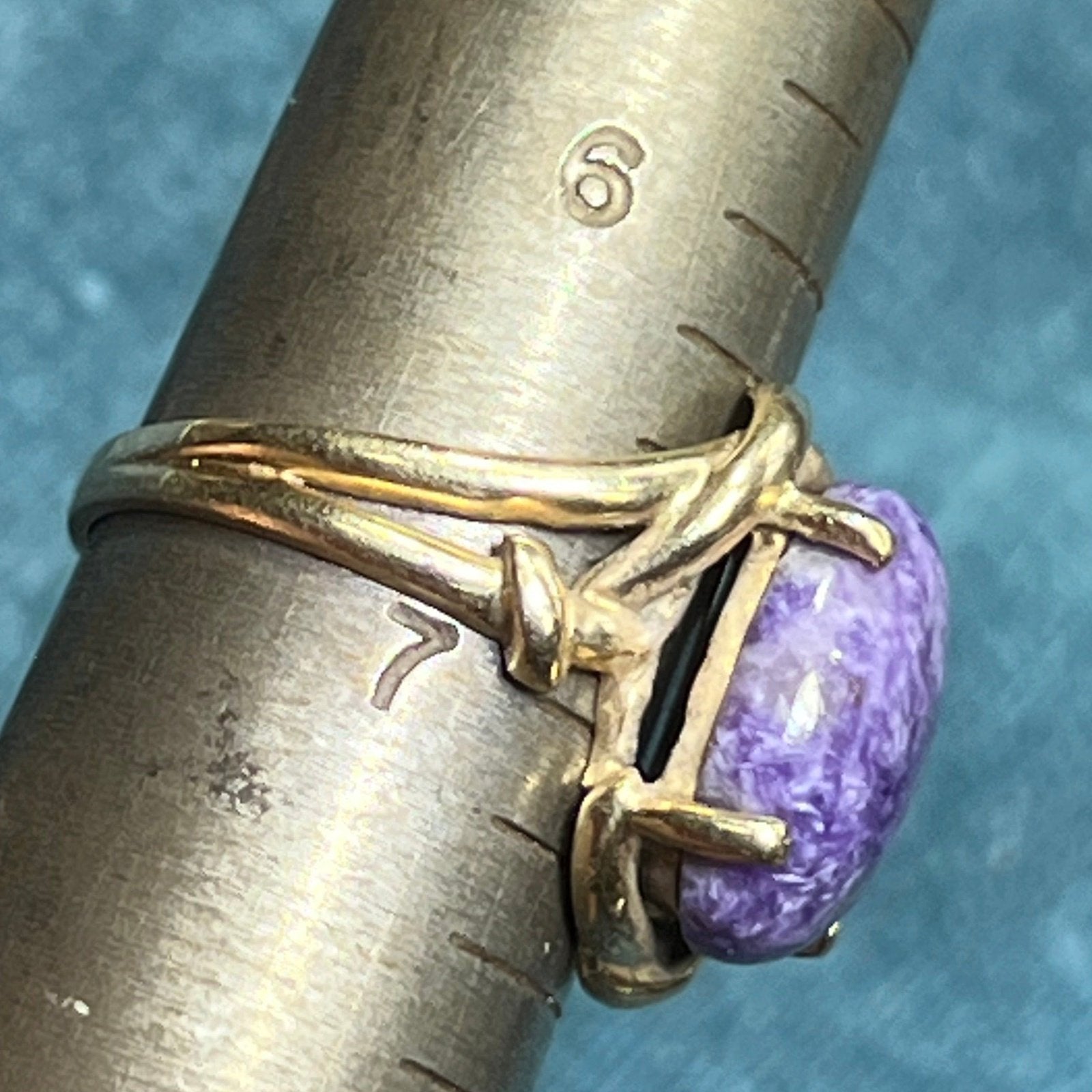 10k Yellow Gold Siberian Charoite Ring. Lavender + Purple. 2/3"