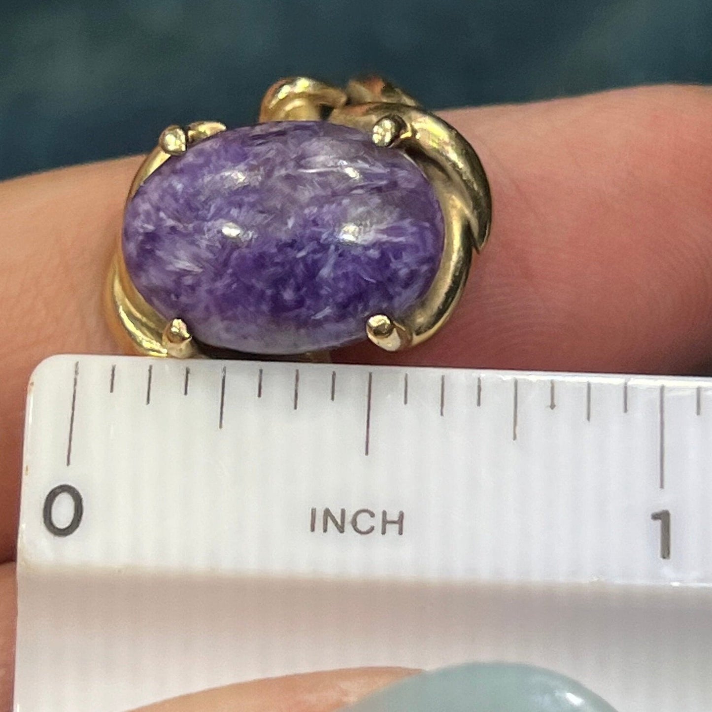 10k Yellow Gold Siberian Charoite Ring. Lavender + Purple. 2/3"