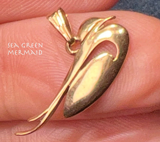 10k Yellow Gold Sleeping Nesting Dove Bird Pendant
