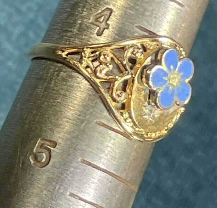 10k Yellow Gold Town & Country Forget-Me-Not Gypsy Set Diamond Ring