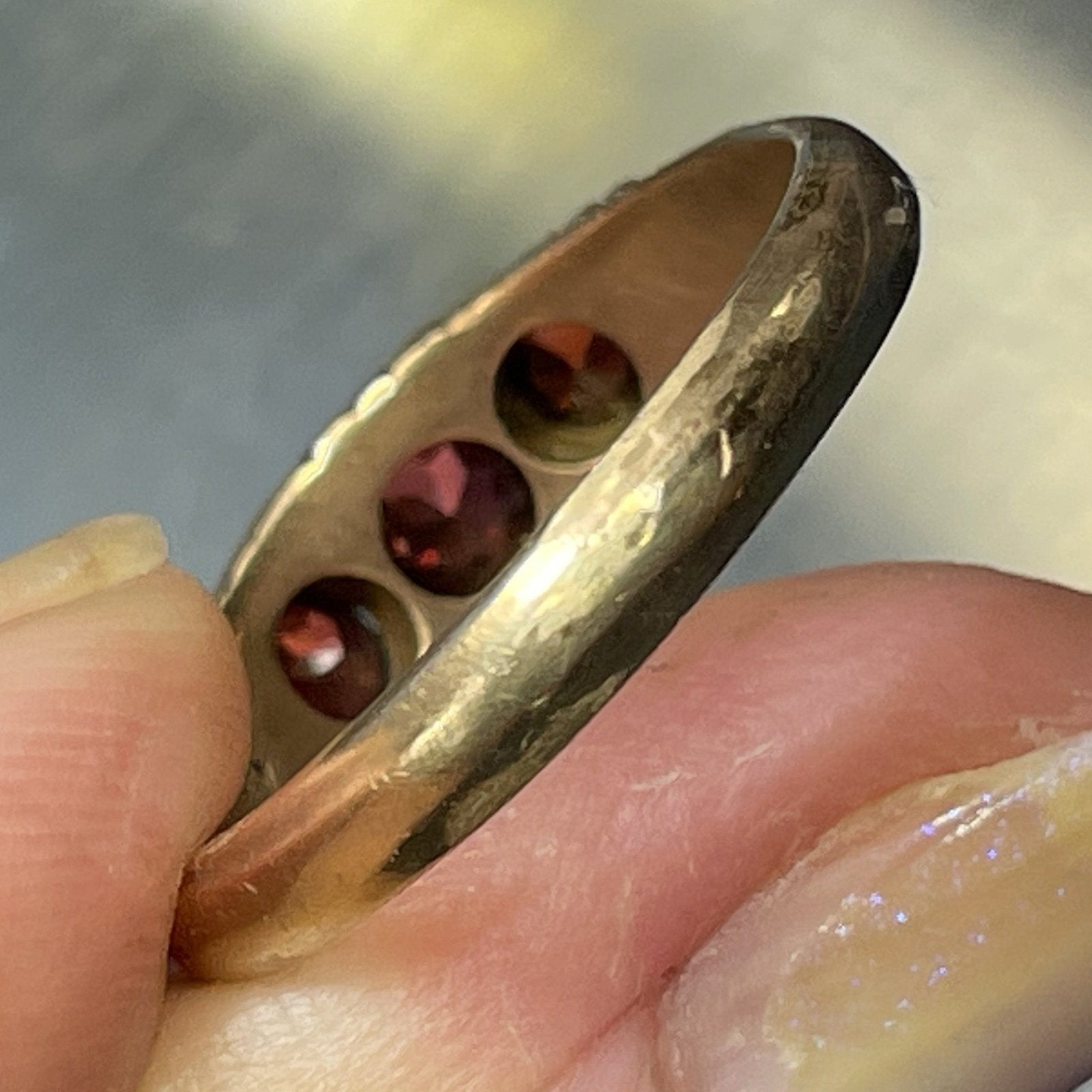 10k Yellow Rose Gold Three Garnet GAMBLER's Ring.