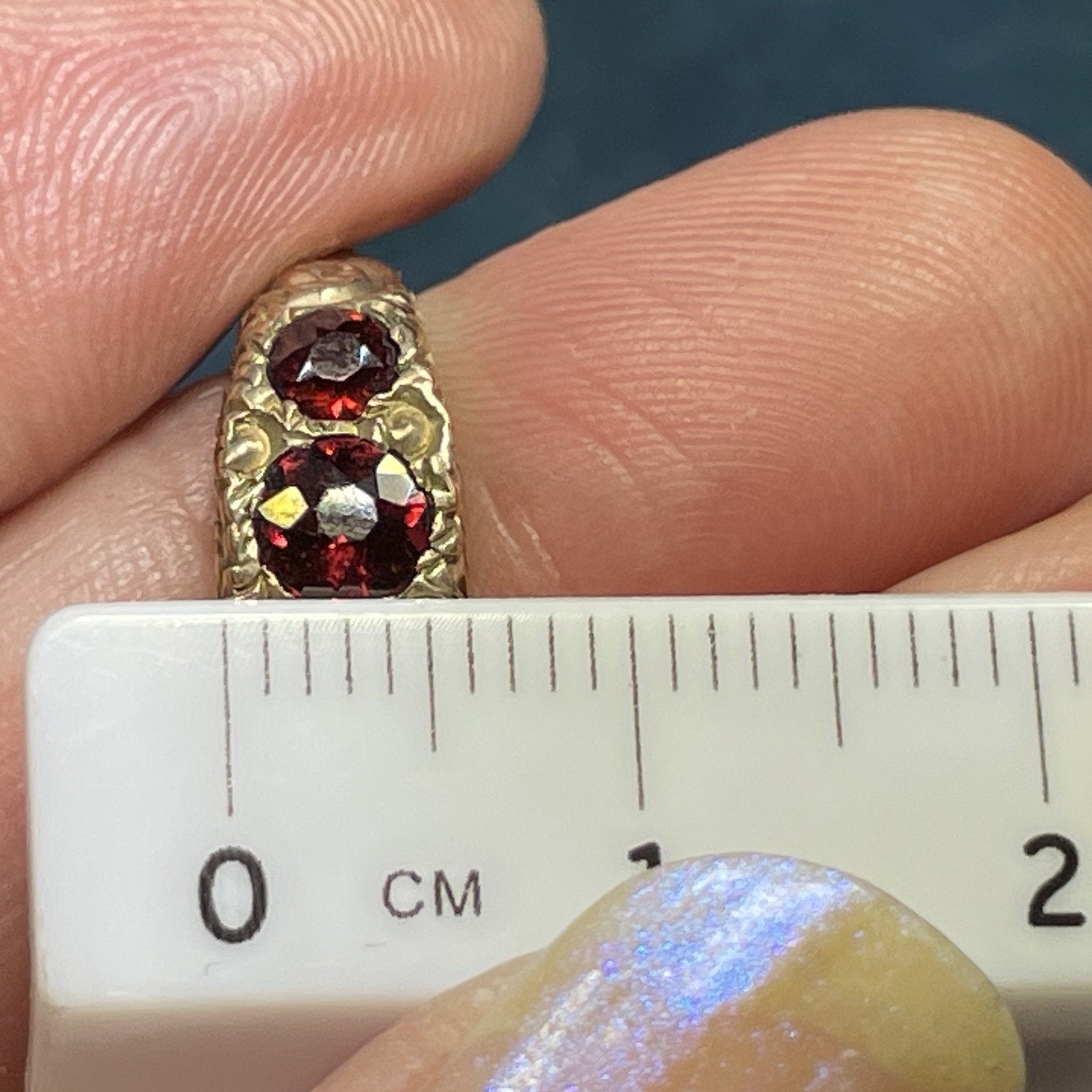 10k Yellow Rose Gold Three Garnet GAMBLER's Ring.