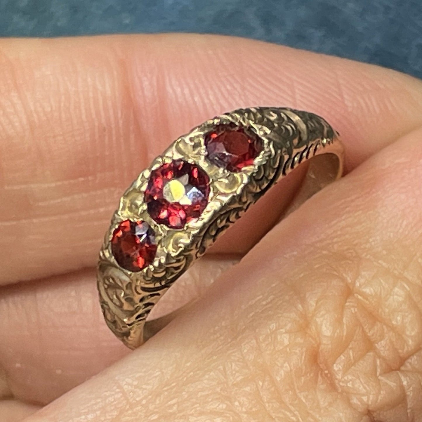 10k Yellow Rose Gold Three Garnet GAMBLER's Ring.