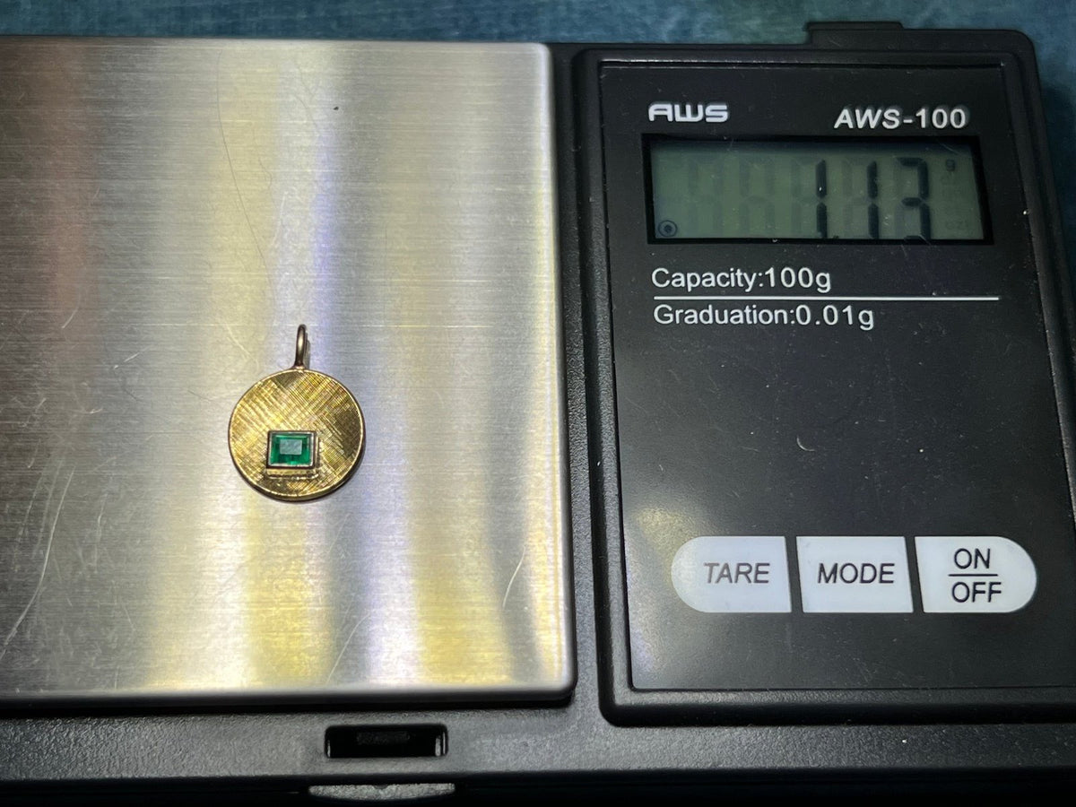 14K Yellow Gold 0.5 Ct Emerald-Cut Emerald Disk Pendant. Bezel-Set