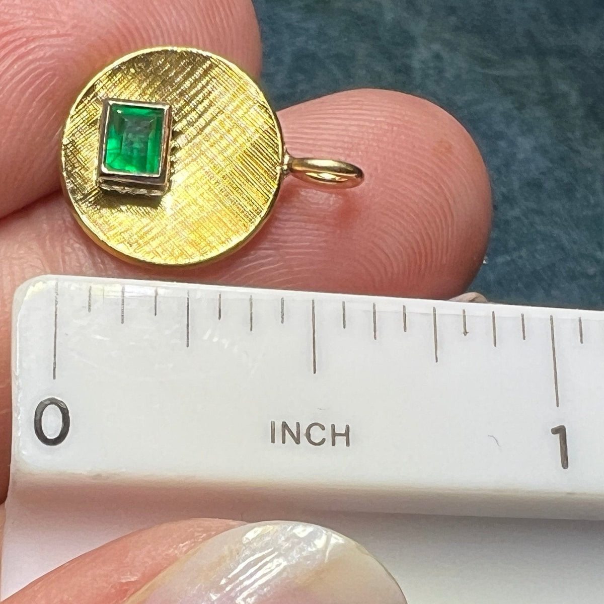 14K Yellow Gold 0.5 Ct Emerald-Cut Emerald Disk Pendant. Bezel-Set
