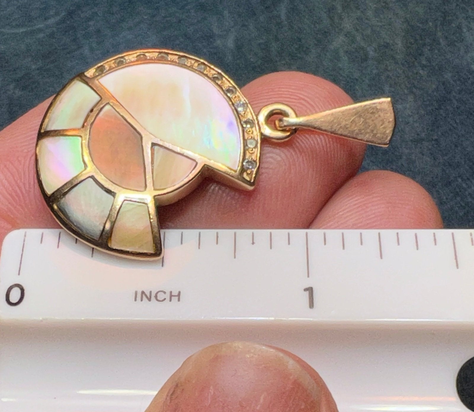 14K Yellow Gold Inlaid Mother of Pearl Abalone SUNBURST Pendant