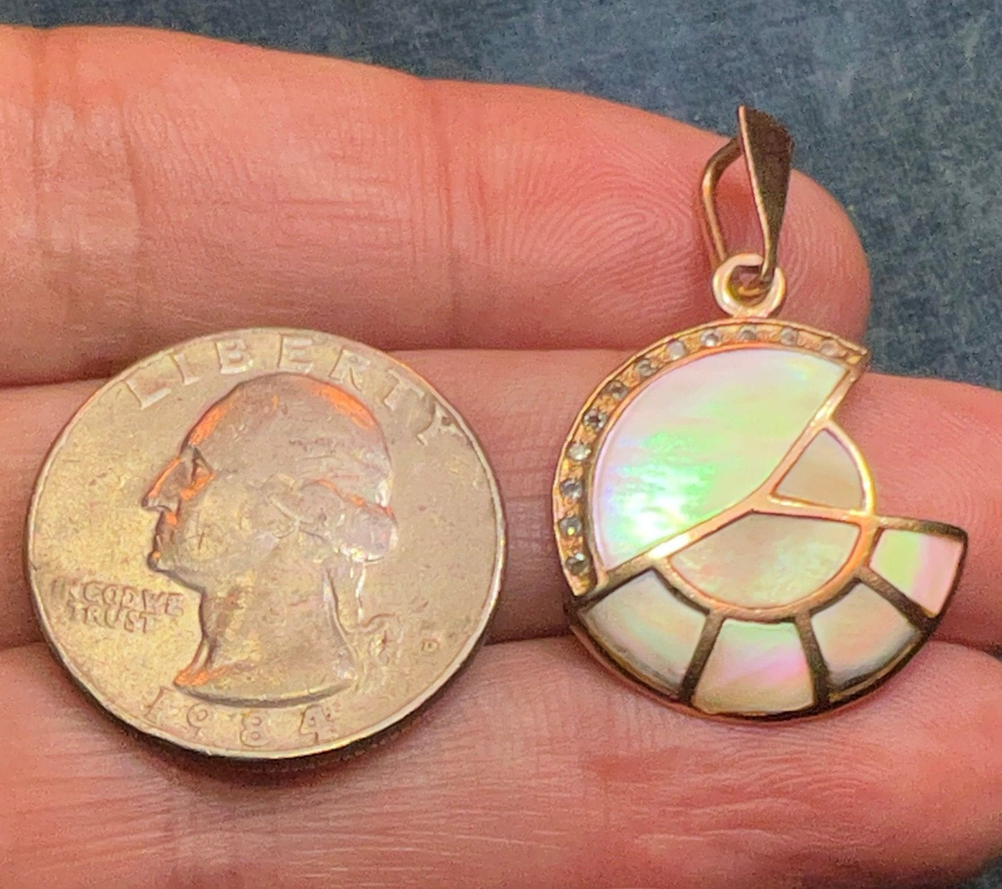 14K Yellow Gold Inlaid Mother of Pearl Abalone SUNBURST Pendant