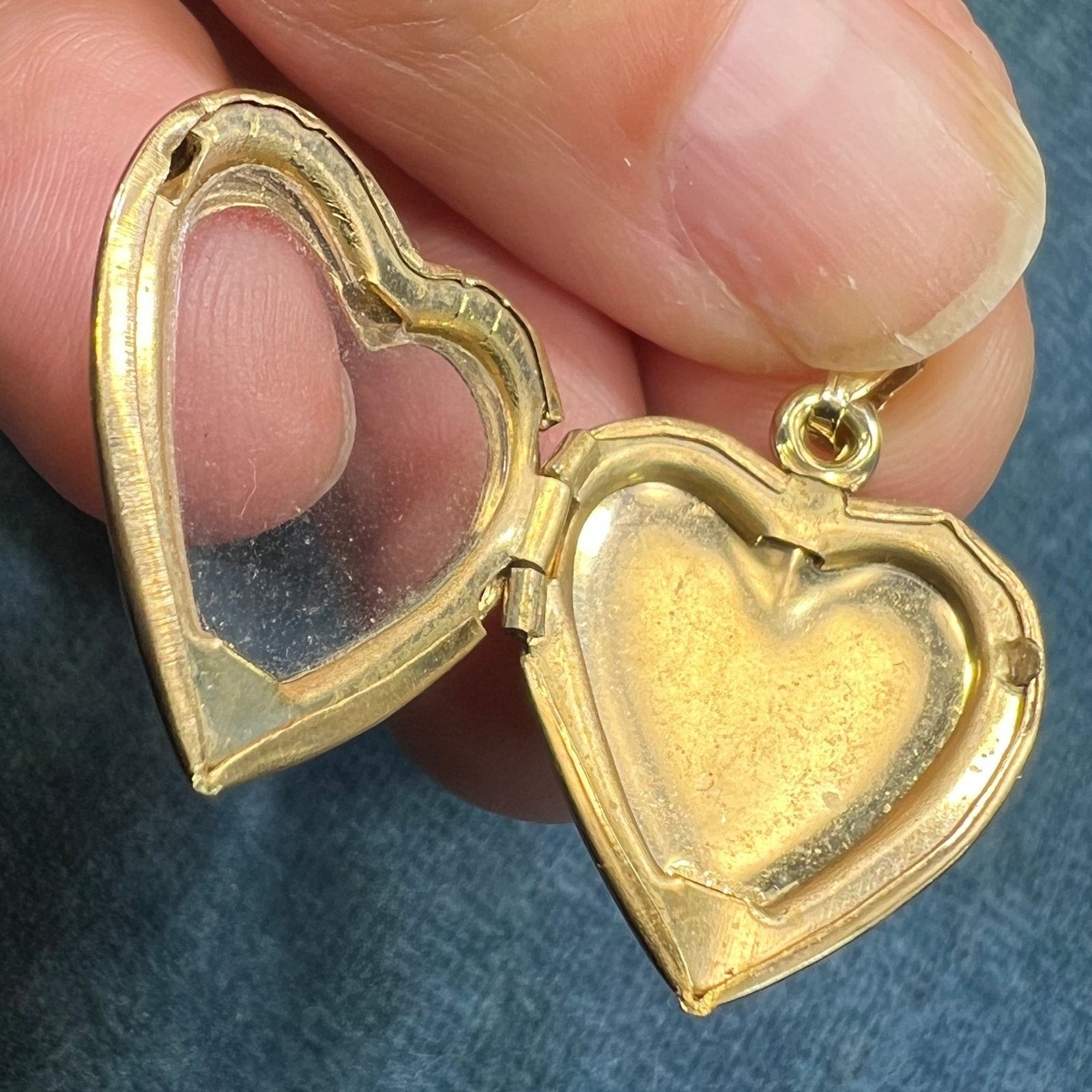 14k Gold Antique Window Locket Heart Pendant **Mementos!**