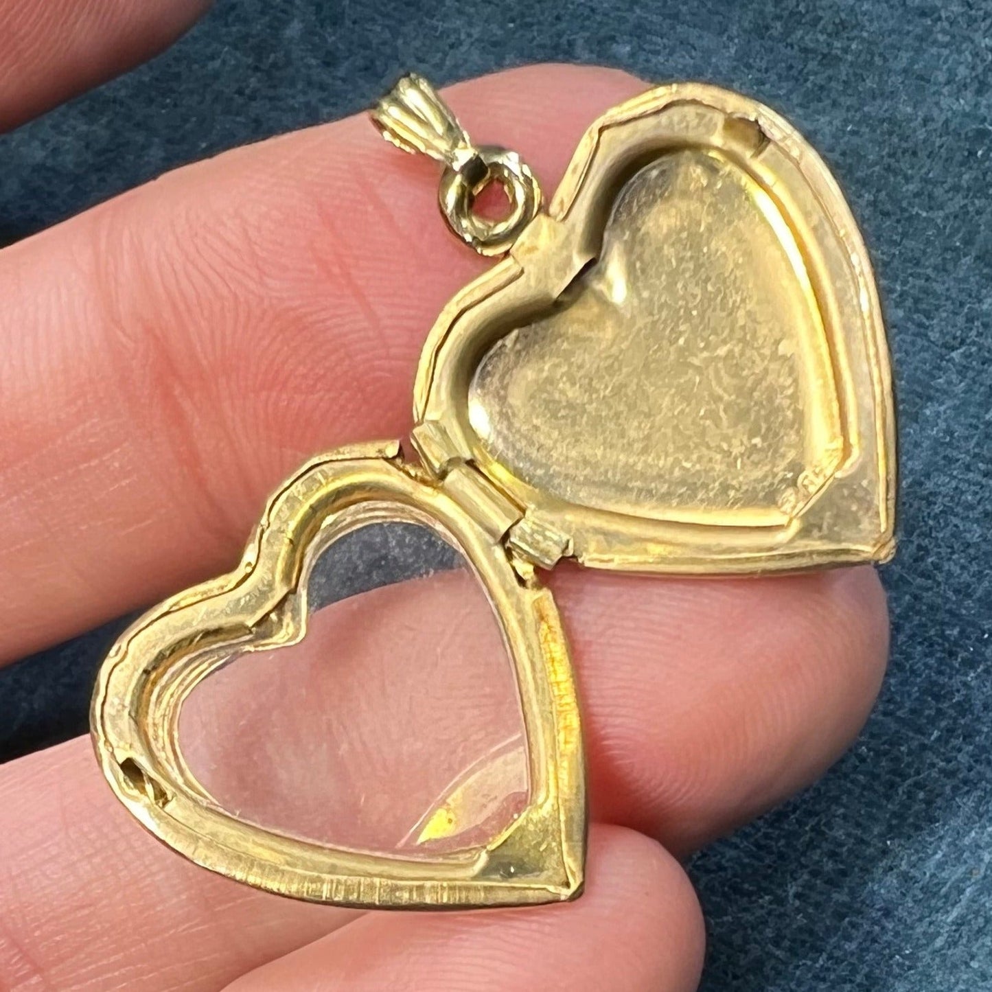 14k Gold Antique Window Locket Heart Pendant **Mementos!**