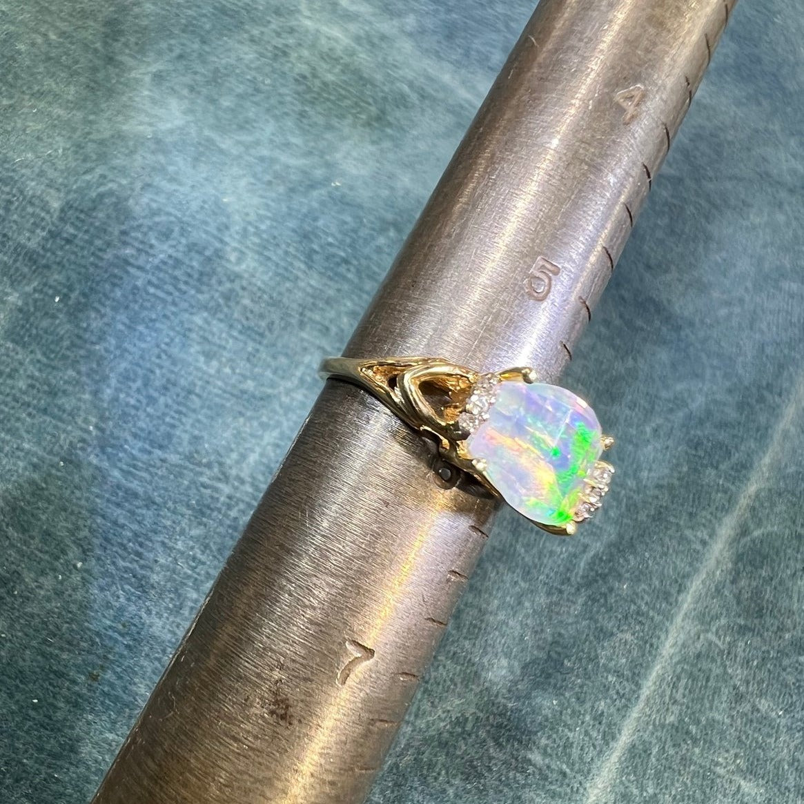 14k Gold Australian Jelly Opal Ring w Diamond Accents **VIDEO**