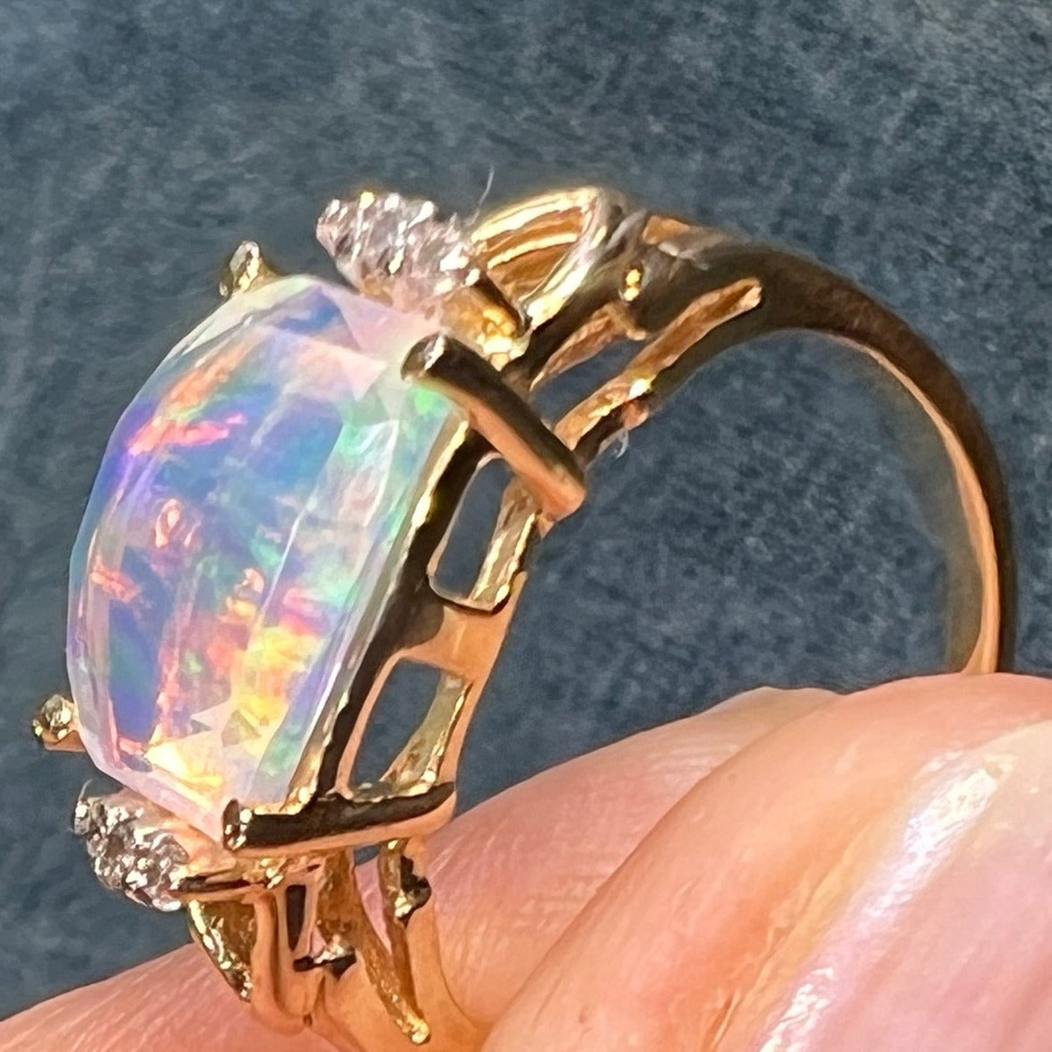 14k Gold Australian Jelly Opal Ring w Diamond Accents **VIDEO**