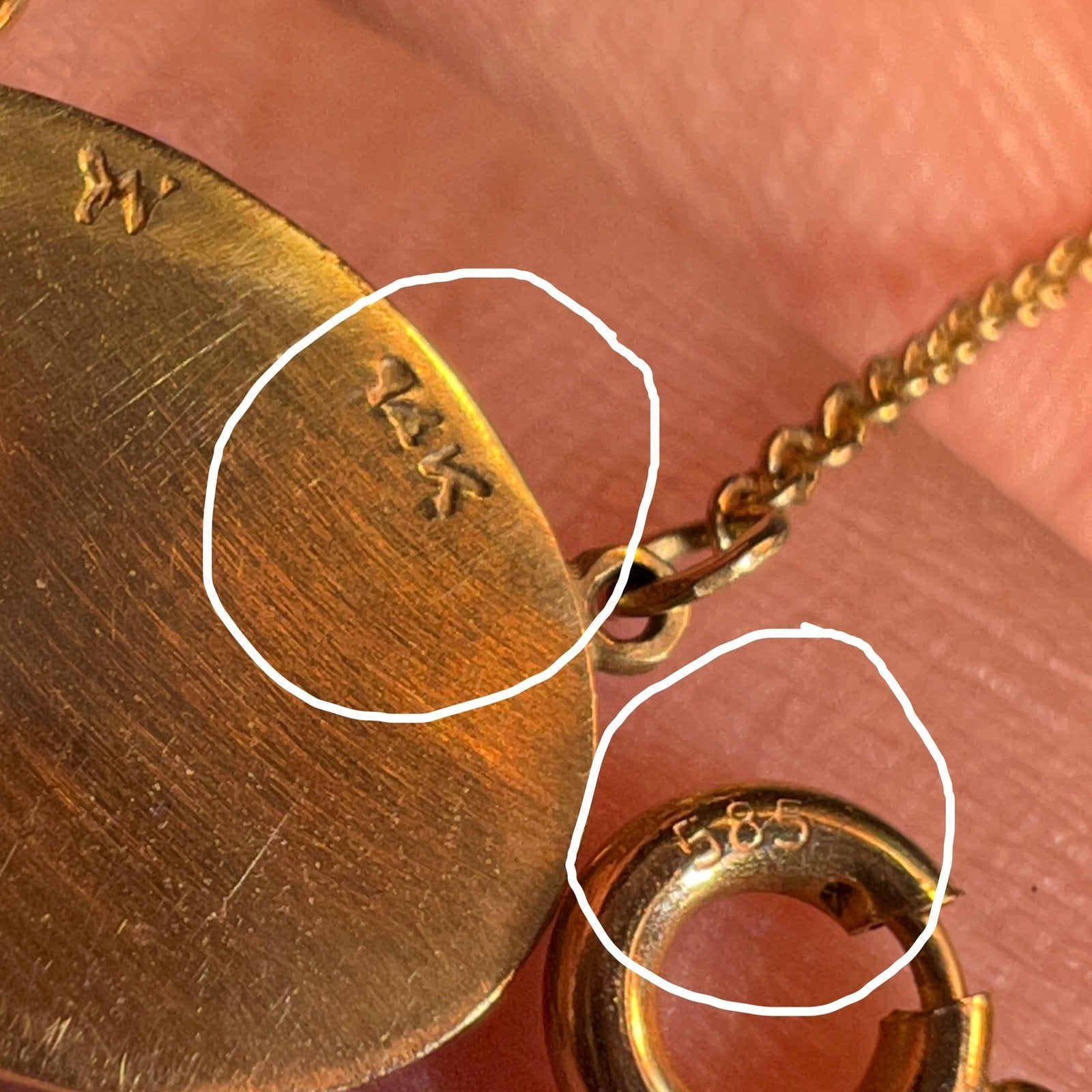 14k Gold Enamel MAMA Disc Pendant w Chain Necklace. Antique