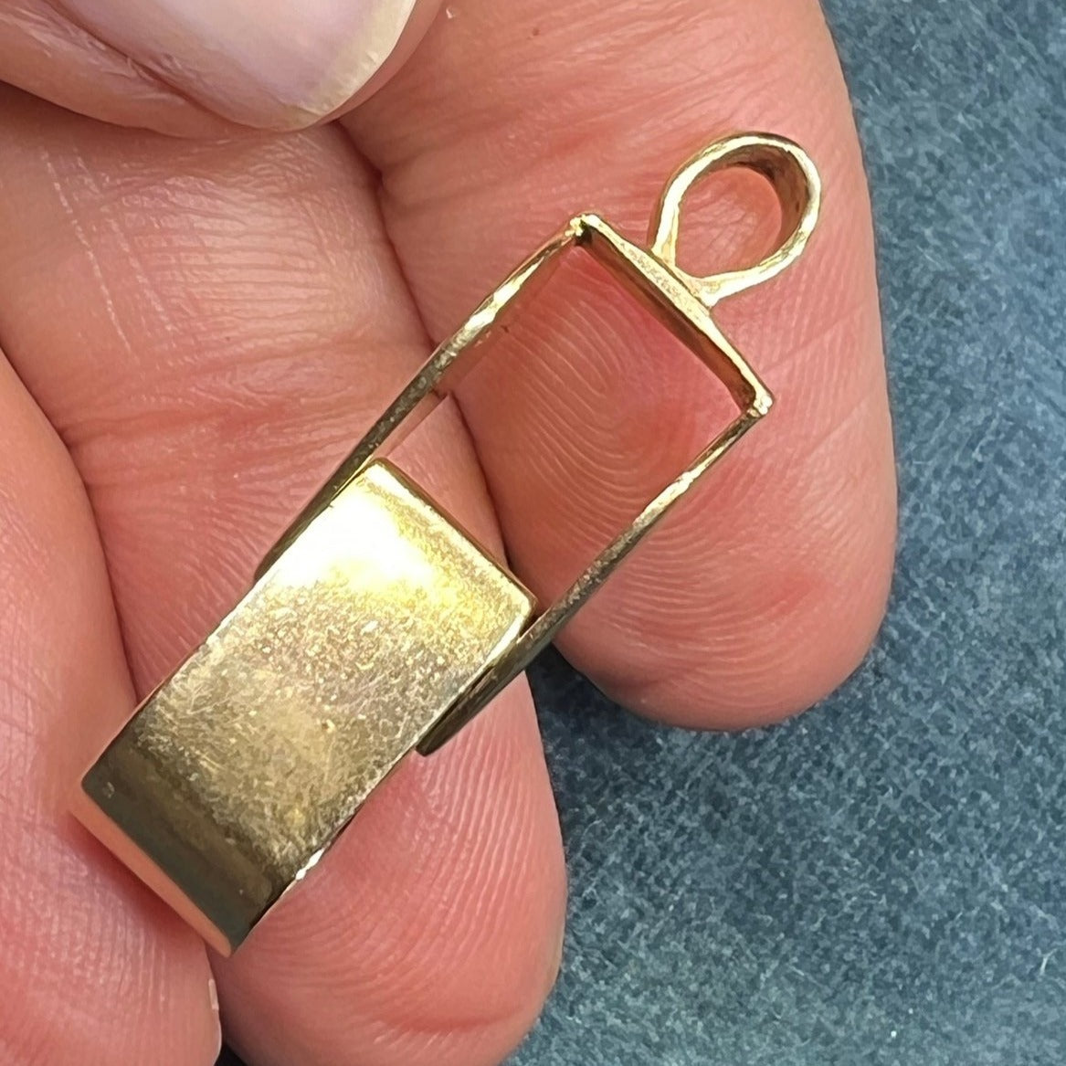 14k Gold Jeweler's LOUPE Magnifier Pendant. 6g. WORKS! *TINY*