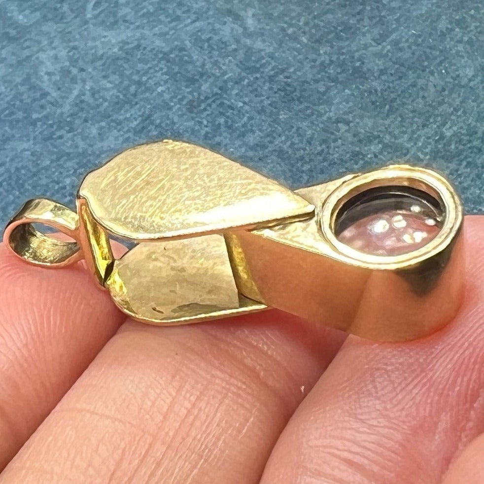 14k Gold Jeweler's LOUPE Magnifier Pendant. 6g. WORKS! *TINY*