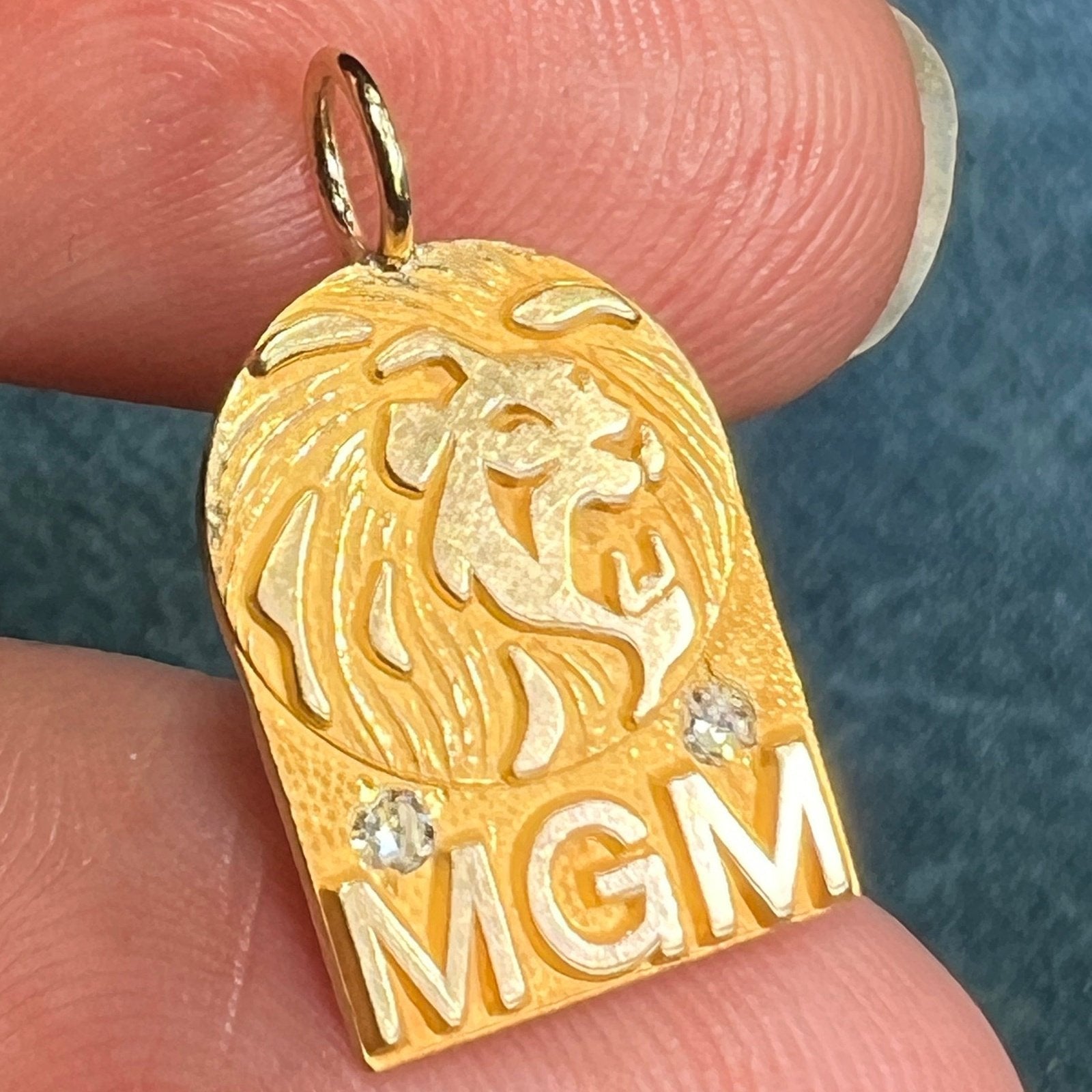 14k Gold MGM LION Pendant w Gypsy-Set Diamonds *RARE*