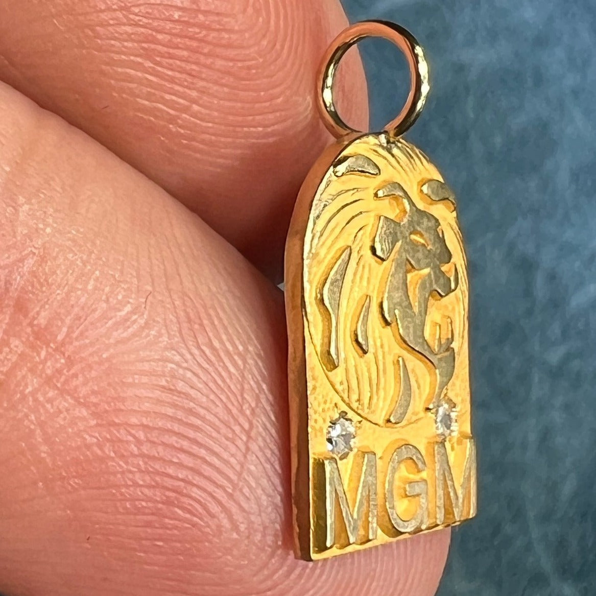 14k Gold MGM LION Pendant w Gypsy-Set Diamonds *RARE*