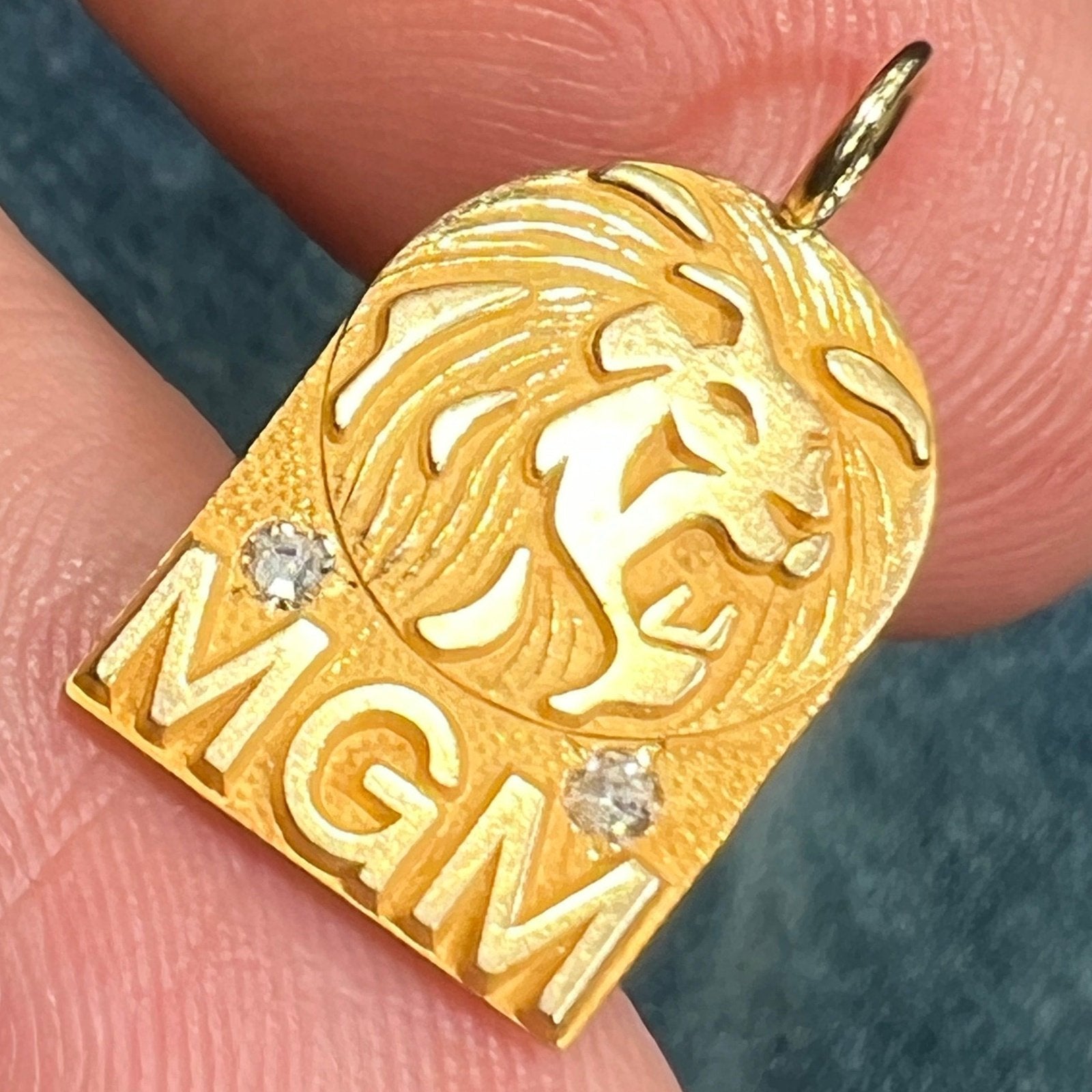 14k Gold MGM LION Pendant w Gypsy-Set Diamonds *RARE*