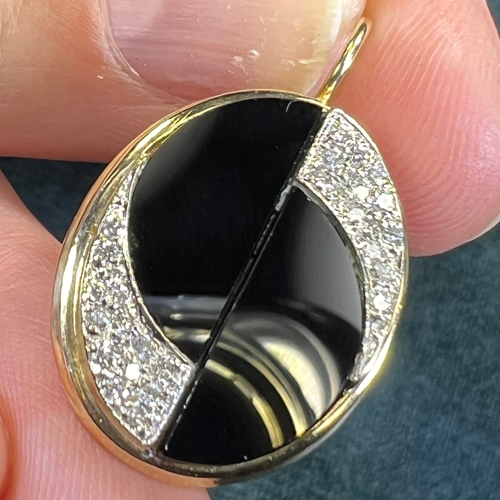 14k Gold Onyx Pendant w Diamonds. Mid-Century Modern. 5g + 1"