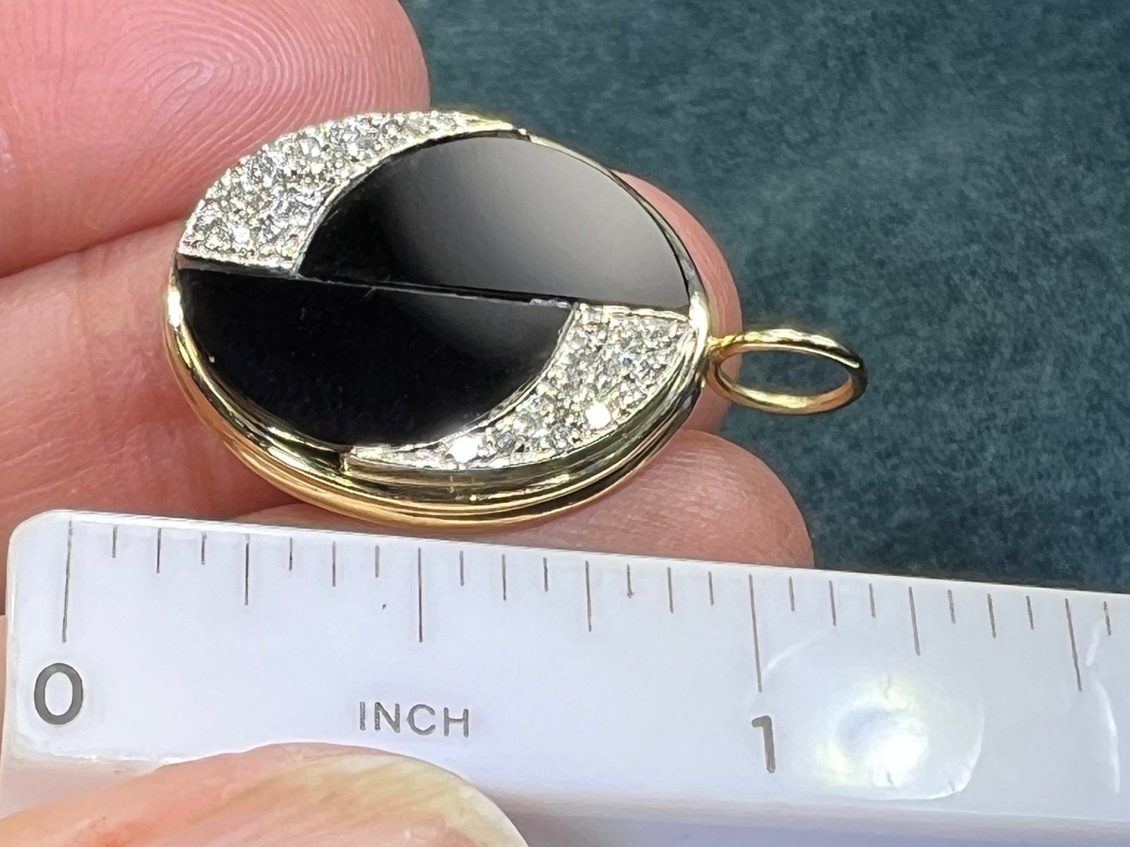 14k Gold Onyx Pendant w Diamonds. Mid-Century Modern. 5g + 1"