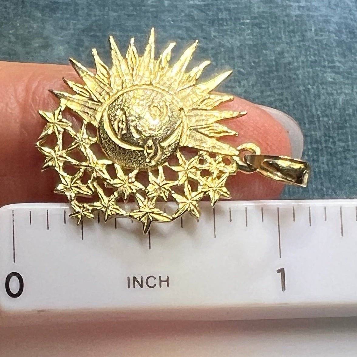 14k Gold Sun/Moon Face Pendant w Star Shower. Medallion 1"