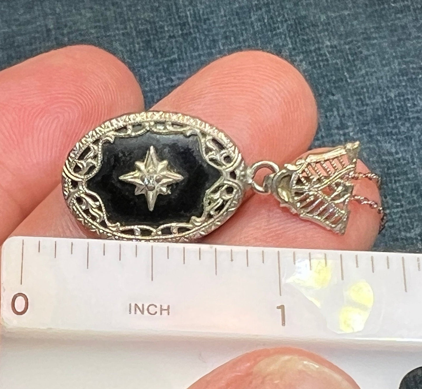 14k White Gold Onyx Pendant w Diamond. 18" Chain Necklace. Deco