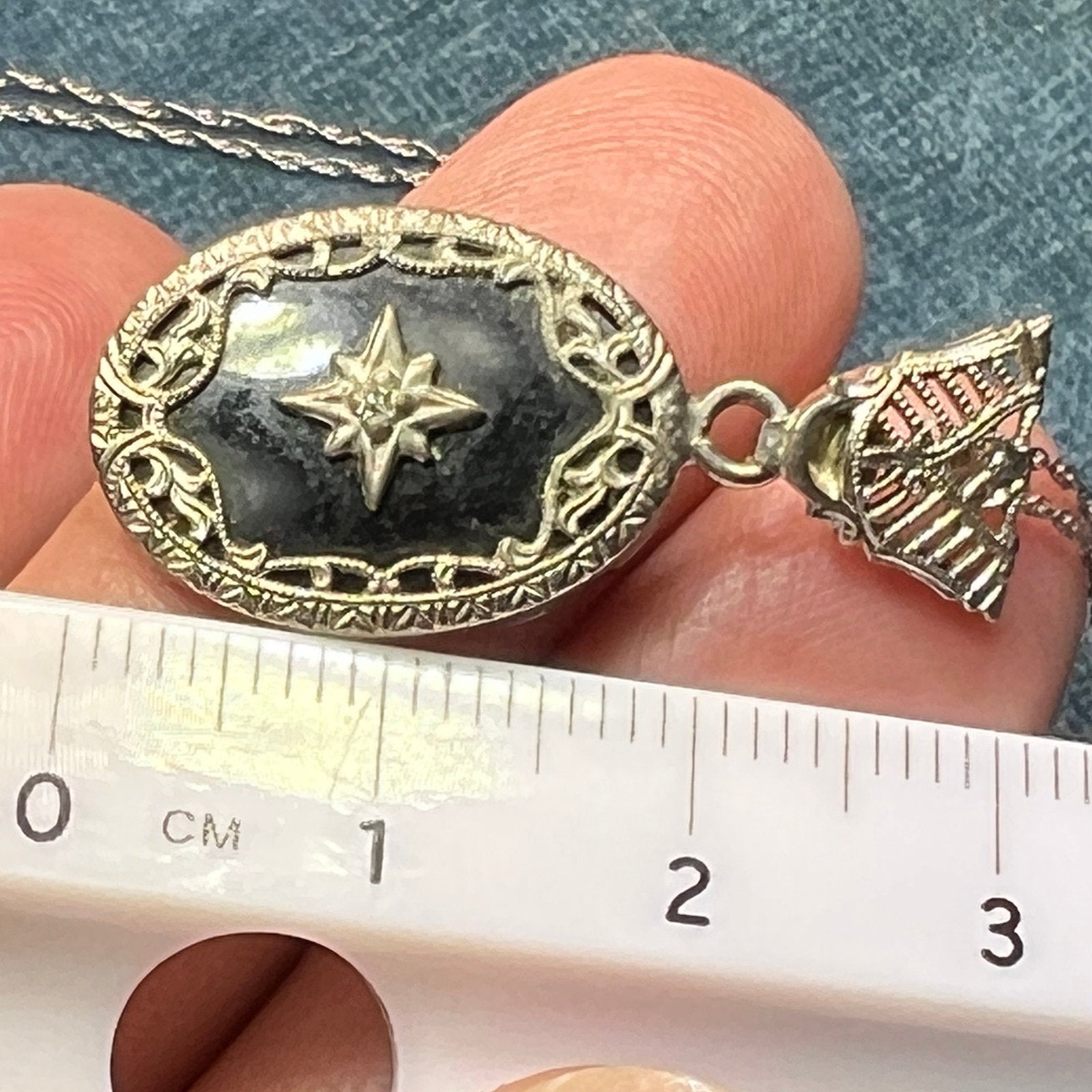 14k White Gold Onyx Pendant w Diamond. 18" Chain Necklace. Deco