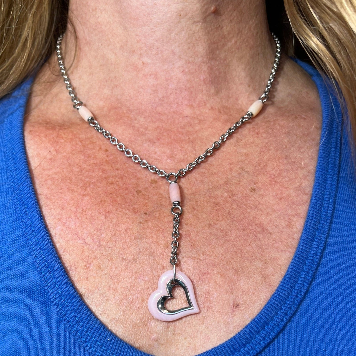 14k White Gold Pink Quartz Heart Rolo Station Chain Necklace. 12g