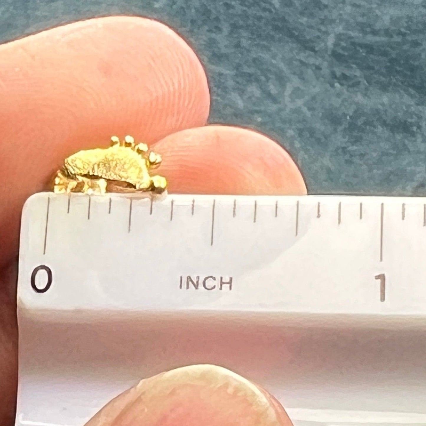 14k Yellow Gold 70's BAREFOOT Beach Sandy Toes Earrings. Tiny!