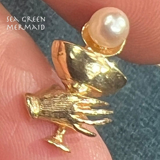 14k Yellow Gold Antique Hand Champagne Toast w Pearl Pendant! Celebrate!