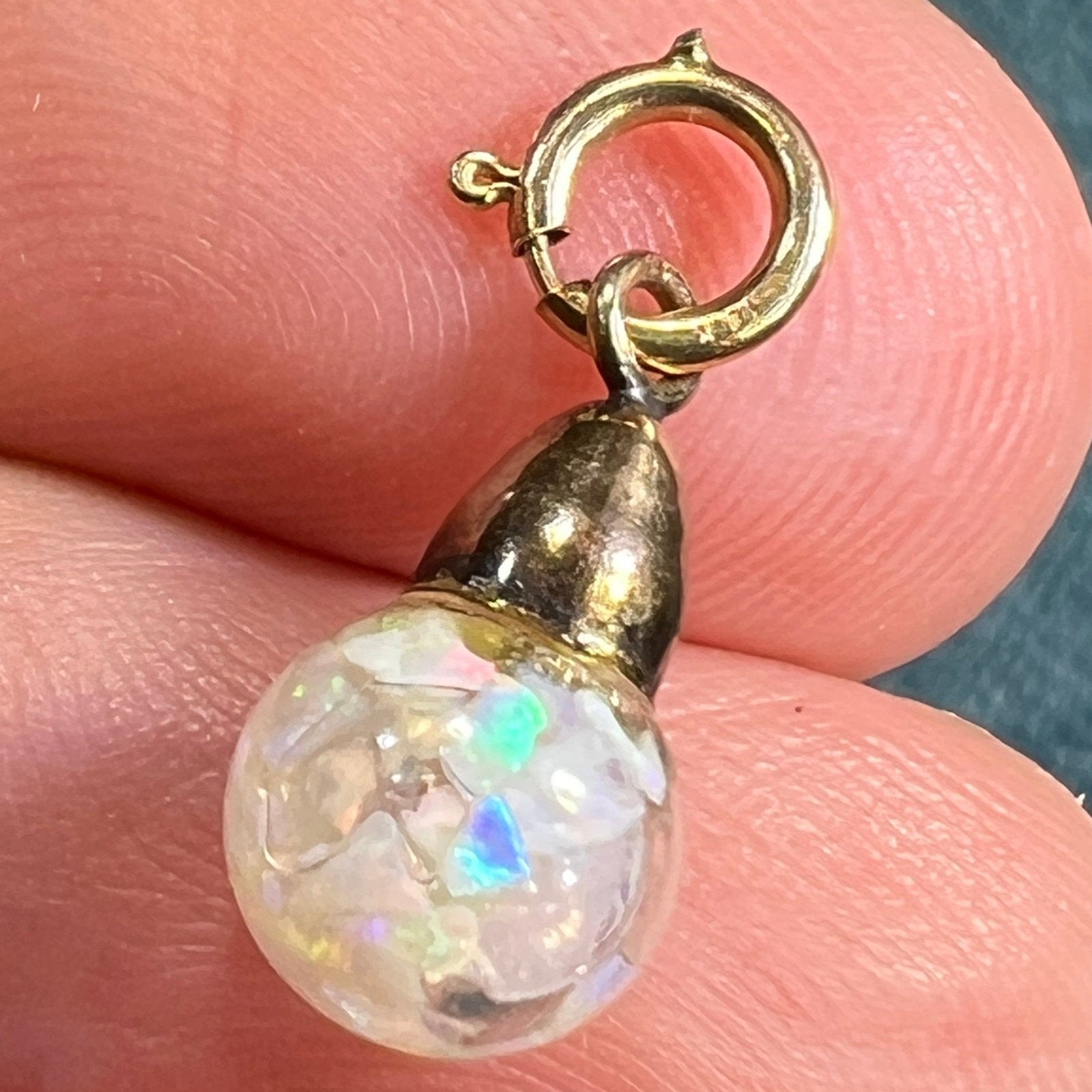 14k Yellow Gold Australian "FLOATING OPAL" Pendant. TIny! *VIDEO*