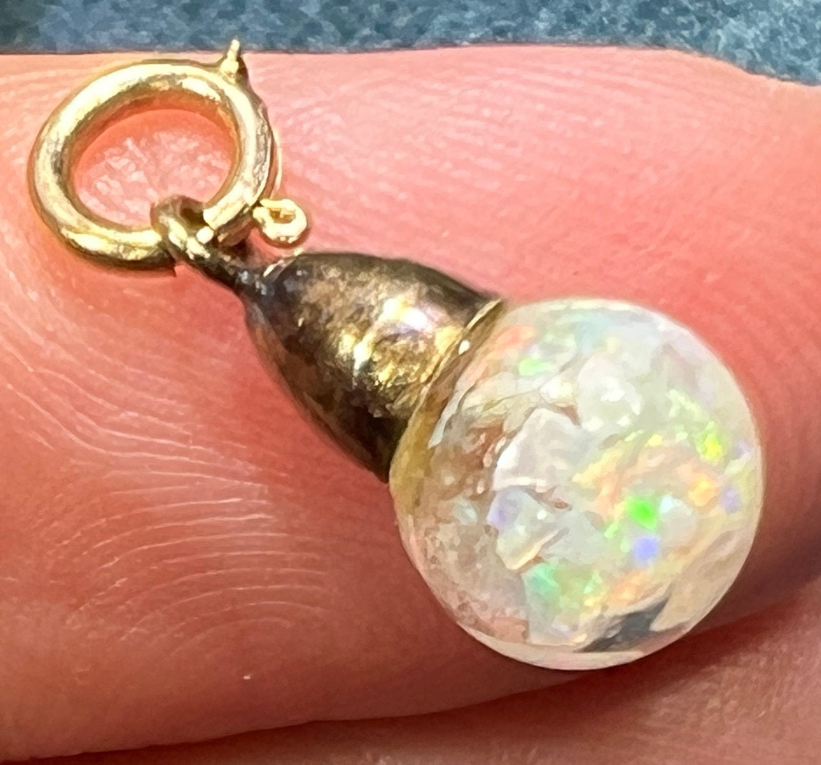 14k Yellow Gold Australian "FLOATING OPAL" Pendant. TIny! *VIDEO*