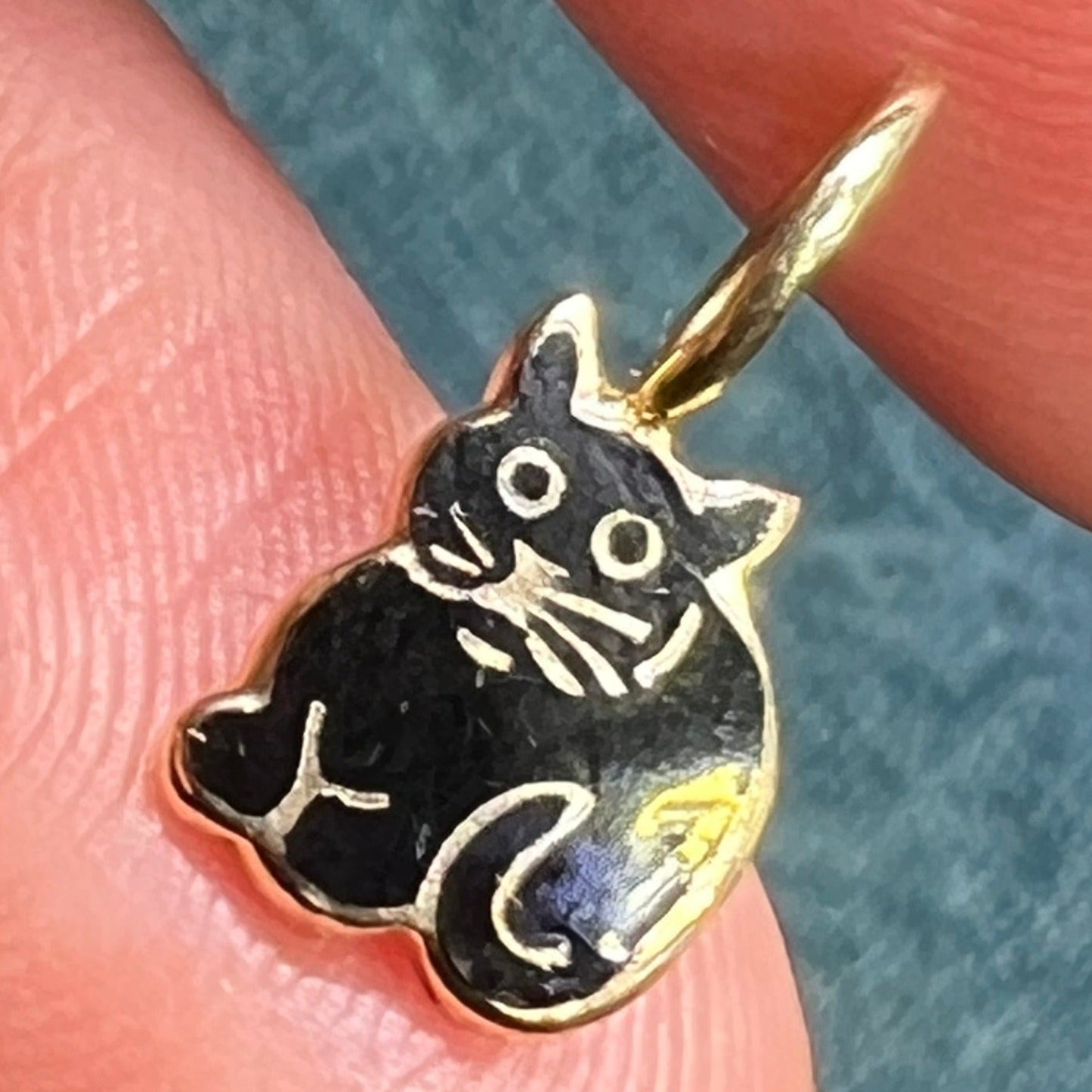 14k Yellow Gold Black Enamel Sitting Cat Pendant. TINY!