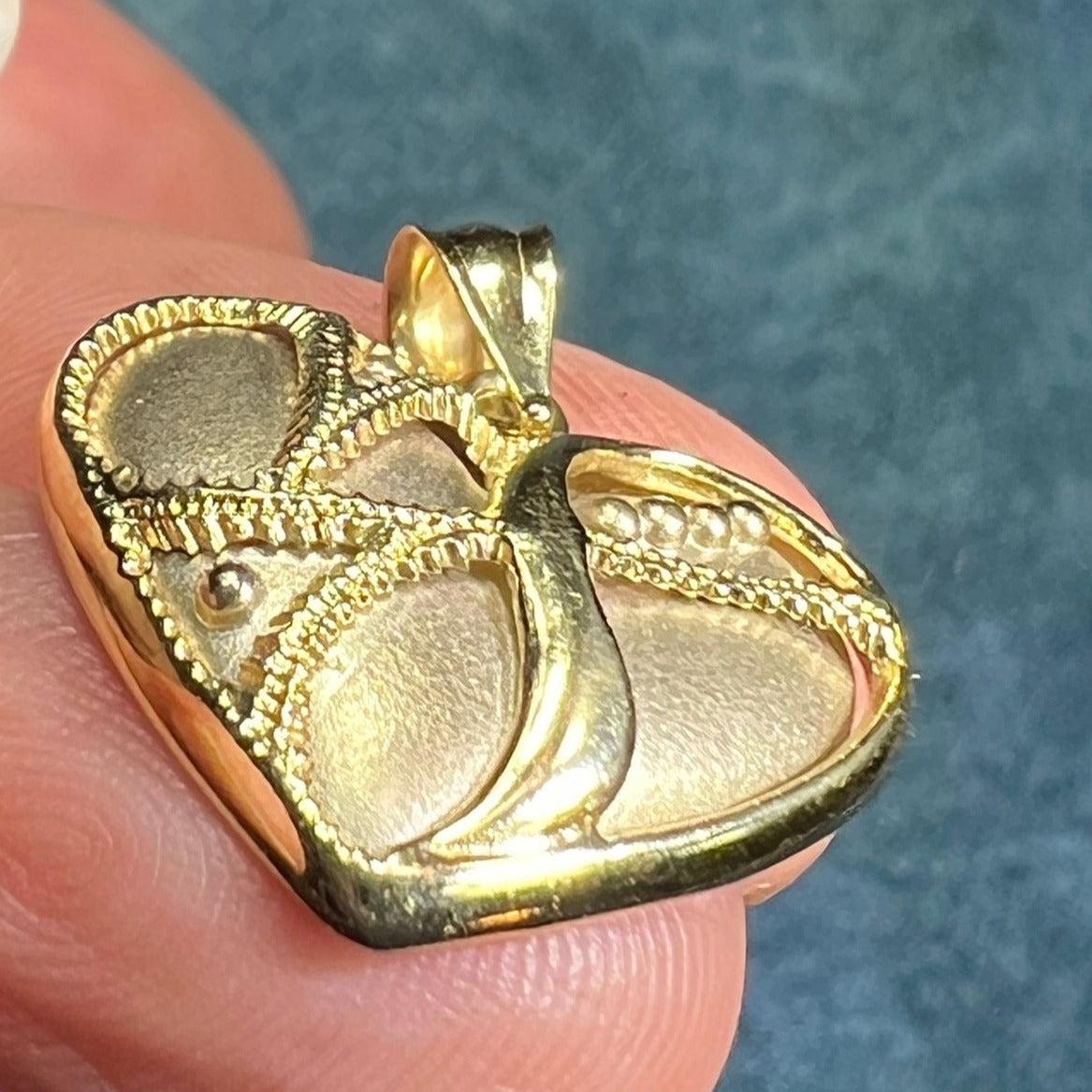 14k Yellow Gold Brocade Embellished HEART Pendant. 1"