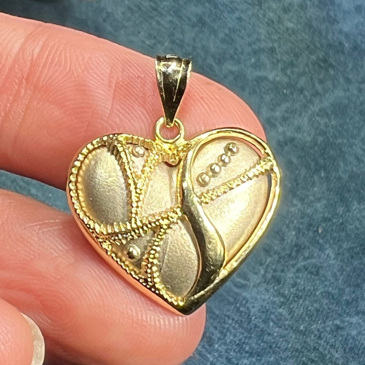 14k Yellow Gold Brocade Embellished HEART Pendant. 1"