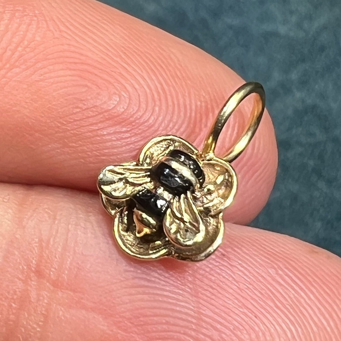 14k Yellow Gold Bumble BEE Pendant. Designer TINY!!